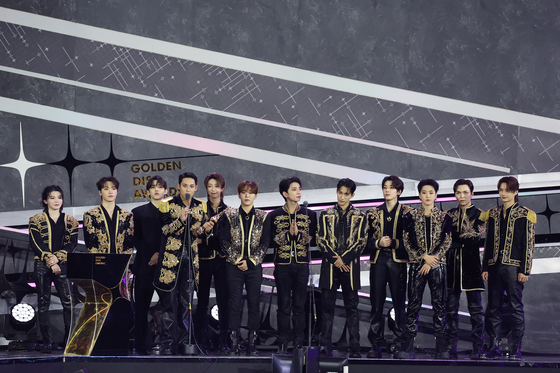 Boy band Seventeen gives a speech after winning the Best Digital Song of the Year award at the 38th Golden Disc Awards on Saturday at the Jakarta International Stadium (JIS) in Indonesia. [GOLDEN DISC AWARDS ORGANIZING COMMITTEE]