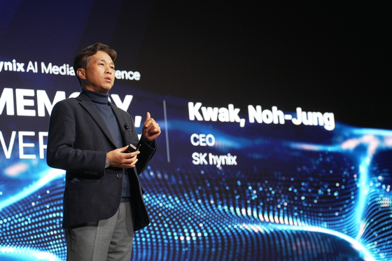 SK hynix CEO Kwak Noh-jung talks to the press at a hotel in Las Vegas on Monday, local time, as a sideline event of the CES 2024. [SK HYNIX]