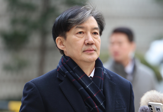 Former Justice Minister Cho Kuk attends a hearing at the Seoul High Court in Seocho District, southern Seoul, on Dec. 18, 2023. [YONHAP]