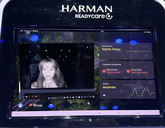 Harman’s Ready Care service analyzes drivers’ heartbeat and blood flow to tell their body conditions such as if they feel sleepy or visually focused on driving. [SARAH CHEA]
