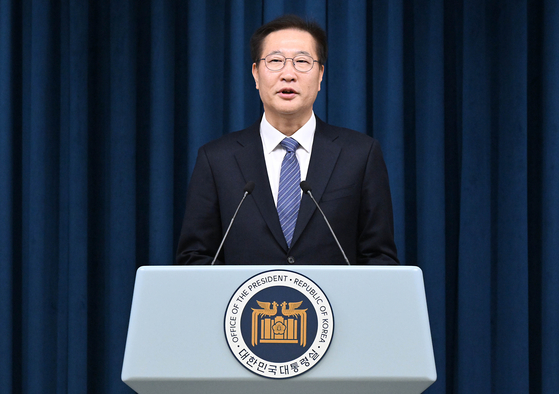 Park Sung-jae, a former head of the Seoul High Prosecutors’ Office, speaks at a press briefing at the Yongsan presidential office in central Seoul after he is nominated as new justice minister on Tuesday. [JOINT PRESS CORPS]