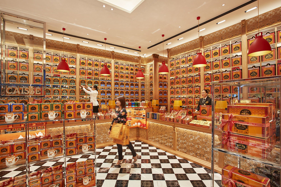 Bacha Coffee, often likened to the "Hermès of coffee," is set to open its first store in Cheongdam-dong in July following Lotte Department Store's acquisition of its exclusive franchise and distribution rights in Korea. [LOTTE DEPARTMENT STORE]