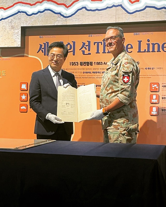 The Swiss NNSC delegation delivered a 70-year-old copy of the Korean War armistice agreement to Gyeonggi's provincial government to make it accessible to the public. [SWISS EMBASSY IN SEOUL]