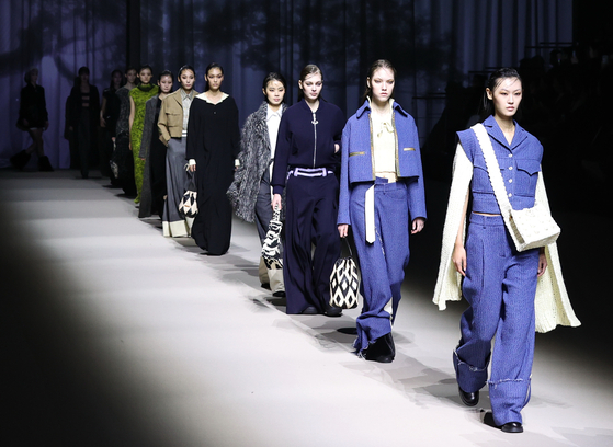 Seoul Fashion Week kicks off with two locations and even more programs