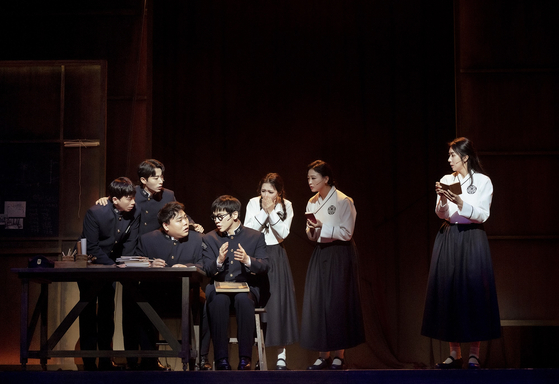 A scene in the musical ″Il Tenore″ [OD COMPANY]