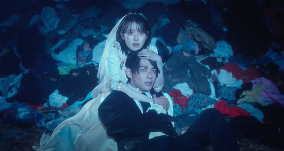 BTS's V appears in singer IU's ″Love wins all″ music video [SCREEN CAPTURE]
