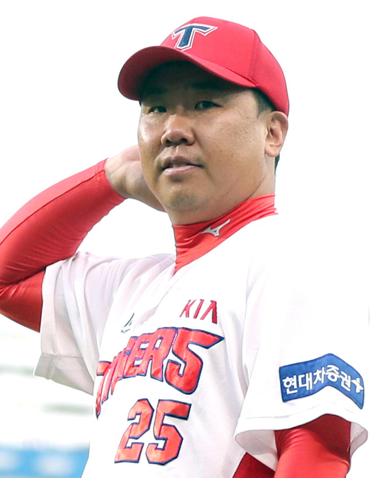 Kia Tigers' new manager Lee Bum-ho [YONHAP]