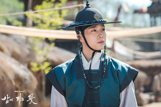 Lee Jong-won as Soo-ho in "Knight Flower" [MBC] 