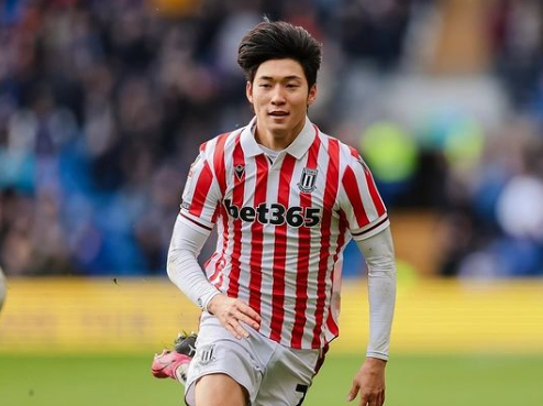 Bae Jun-ho is on the pitch during Stoke City's match against Cardiff City in Cardiff, South Wales on Saturday. [SCREEN CAPTURE]