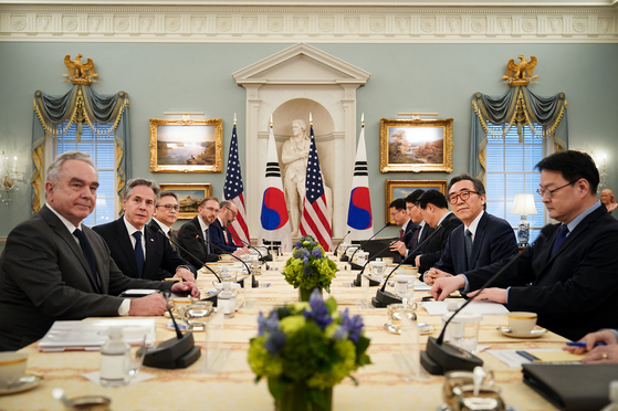 South Korean Foreign Minister Cho Tae-yul, United States Secretary of State Antony Blinken and other key officials hold a bilateral meeting at the State Department in Washington on Wednesday. [MINISTRY OF FOREIGN AFFAIRS]