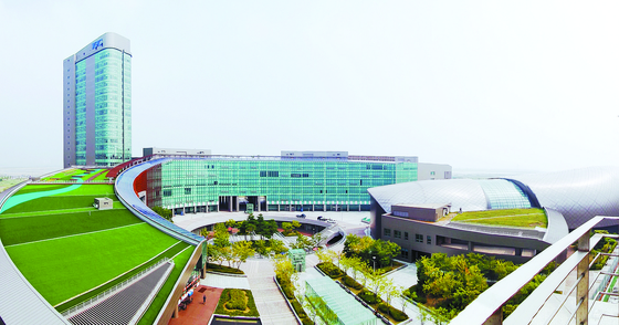 The Incheon Global Campus, where universities such as SUNY Korea, George Mason University Korea, Utah Asia Campus and Ghent University Global Campus are located. [INCHEON GLOBAL CAMPUS]