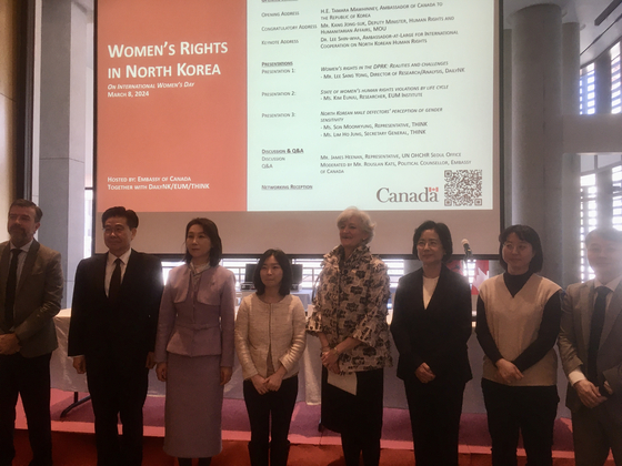 Participants of the "Conference on Women's Rights in North Korea" held at the Canadian Embassy in Seoul in Jung District, central Seoul, including Ambassador of Canada to South Korea Tamara Mawhinney, fourth from right, pose for a photo during the event Friday. [LIM JEONG-WON]