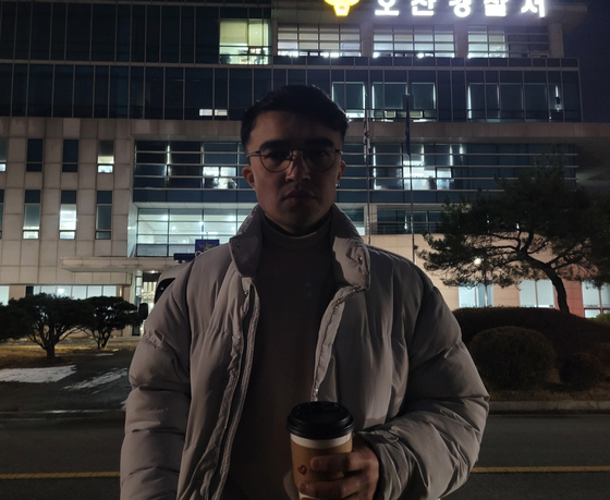 Shokir John, an Uzbek student in his fifth year at Inha University, postponed his graduation to earn some time until he finds a job in Korea. [SON SUNG-BAE]