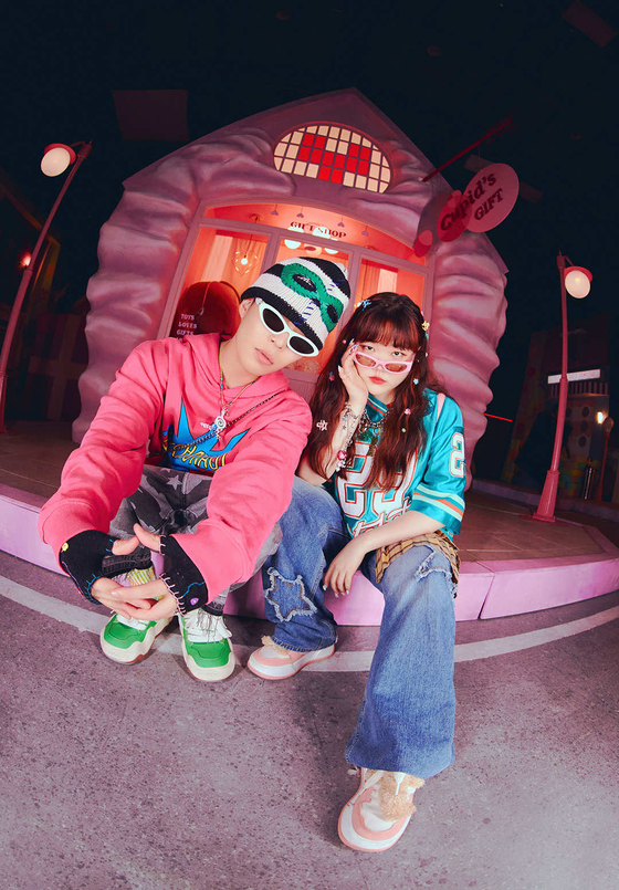 Sister-brother musician duo AKMU [YG ENTERTAINMENT]