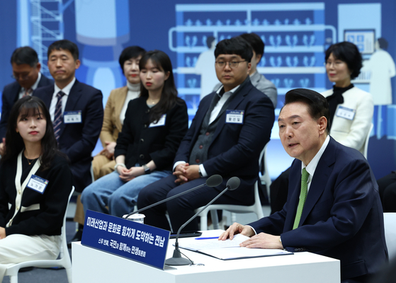 President Yoon Suk Yeol speaks at the 20th public livelihood debate held at the South Jeolla provincial government building in Muan County, South Jeolla, on Thursday. [JOINT PRESS CORPS]