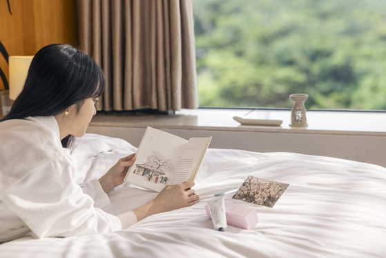 Banyan Tree Club & Spa Seoul in Jung District, central Seoul, announced a new spring package available from Monday. [BANYAN TREE CLUB & SPA SEOUL]