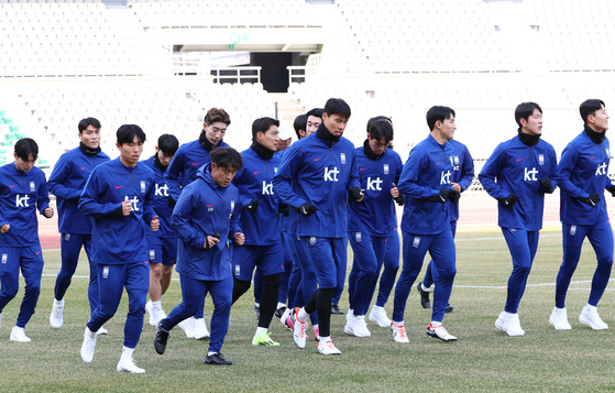 The Korean national team trains at Goyang Stadium in Goyang, Gyeonggi on Monday ahead of Thursday's 2026 World Cup qualifier against Thailand. [YONHAP]