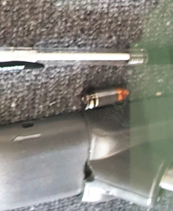 A live bullet found inside a Korean Air's Boeing 787-9 on Sunday [JOONGANG PHOTO]