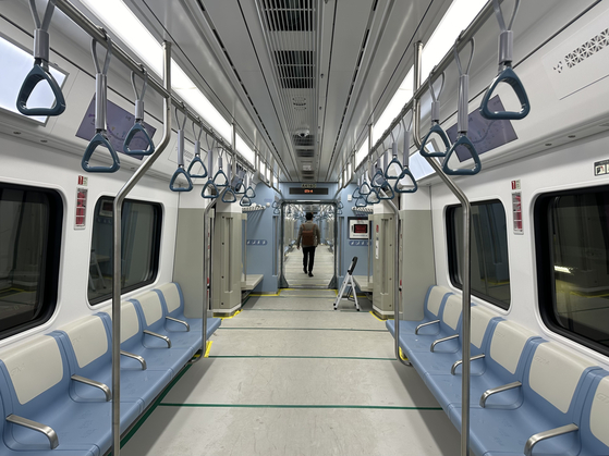 Inside the GTX-A train [SEO JI-EUN]