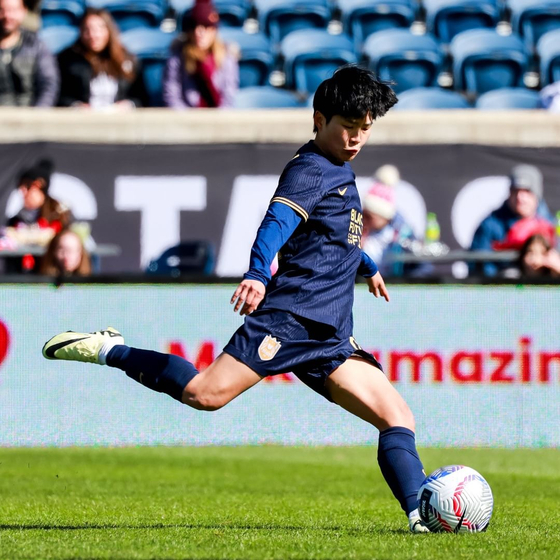 Seattle Reign midfielder Ji So-yun shoots during a National Women’s Soccer League match against Chicago Red Stars at SeatGeek Stadium in Chicago, Illinois in a photo shared on Seattle Reign's official Instagram account on Sunday. [SCREEN CAPTURE]