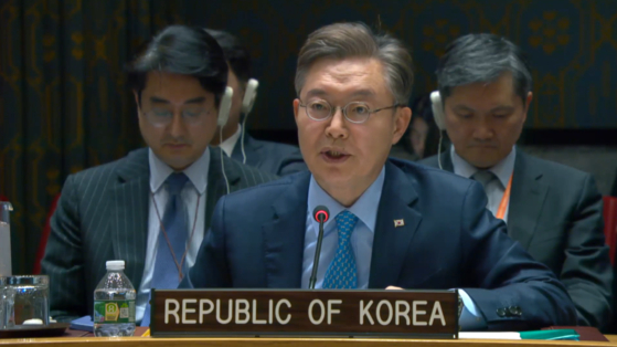 South Korean Ambassador to the UN Hwang Joon-kook speaks during a UN Security Council meeting at the UN headquarters in New York on Thursday. [SCREEN CAPTURE]
