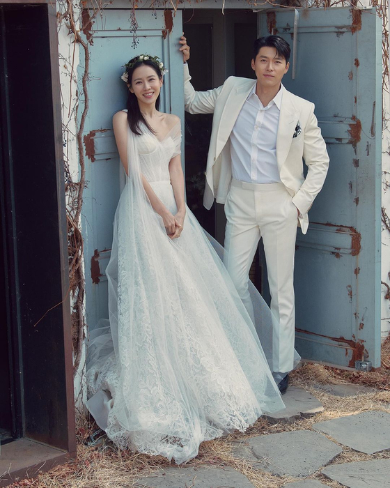 Actor Son Ye-jin revealed more wedding photos with her husband and actor Hyun Bin on her Instagram channel on Monday. [SCREEN CAPTURE]