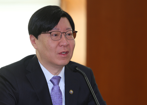 Financial Services Commission Vice Chairman Kim So-young speaks in a conference on Korea’s corporate value-up program in Yeouido, western Seoul, on April 2, 2024. [YONHAP]
