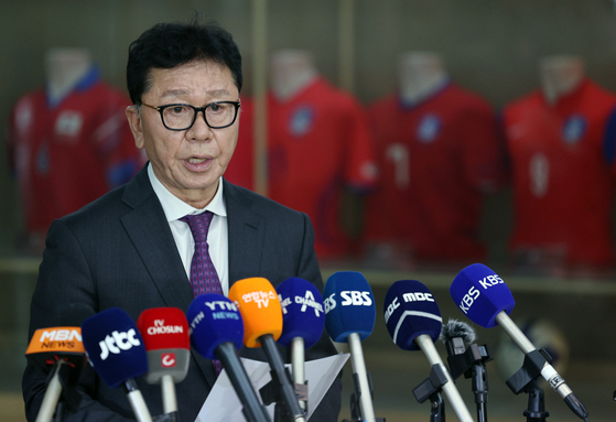 KFA National Team Committee Head Chung Hae-sung speaks during a briefing at the KFA House in central Seoul on Tuesday. [NEWS1] 
