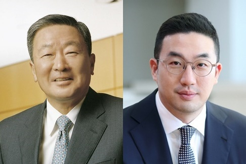 Late former LG Chairman Koo Bon-moo, left, and current LG Chairman Koo Kwang-mo [LG]