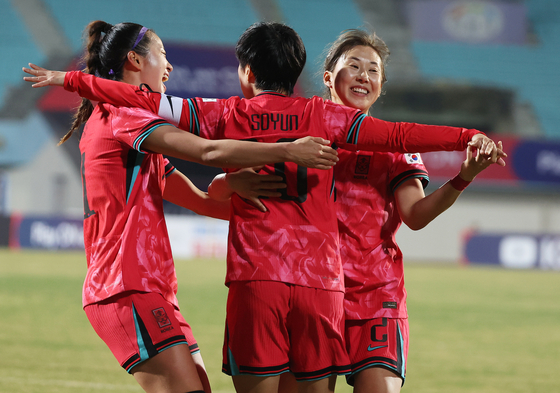 Korea's Ji So-yun celebrates after scoring a goal during the friendly against the Philippines at Icheon Stadium in Icheon, Gyeonggi on Friday. [YONHAP]