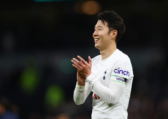 Tottenham Hotspur's Son Heung-min celebrates after a Premier League match against Nottingham Forrest in London on Sunday.  [REUTERS/YONHAP]