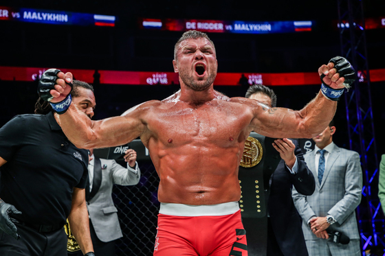 Anatoly Malykhin defeats Reinier de Ridder at ONE: 166 in March. [ONE]