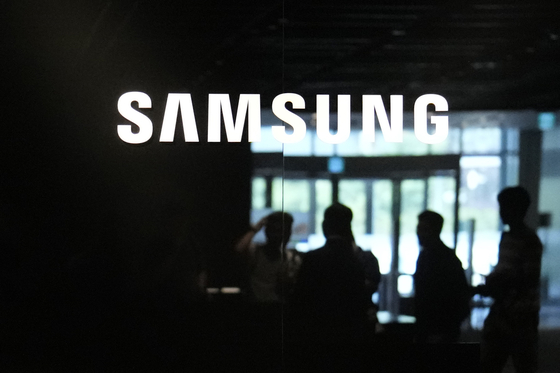 The logo of the Samsung Electronics is seen during a media tour at the company's headquarters in Suwon, Gyeonggi on June 13, 2023. [AP/YONHAP]