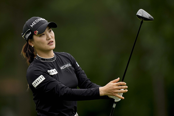 Korea's Ryu So-yeon watches her tee shot on the fifth hole during the second round of the Chevron Championship at The Club at Carlton Woods on April 21, 2023 in The Woodlands, Texas. [AP/YONHAP]