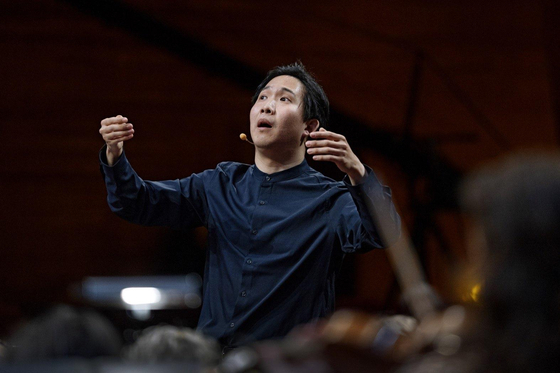 Samuel Seungwon Lee during the final round of the Malko Competition 2024 on April 20 in Copenhagen, Denmark [MOK PRODUCTION] 