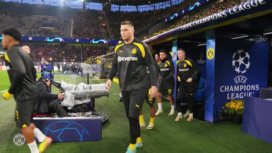Behind the scenes of Borussia Dortmund's 4-2 win over Atletico Madrid in the second leg of the Champions League quarterfinals on April 16. [ONE FOOTBALL] 