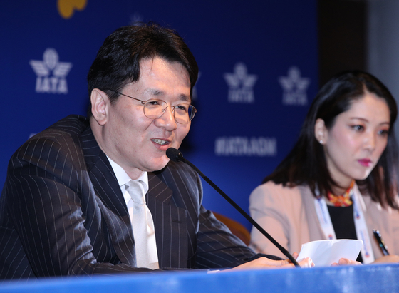 Korean Air Chairman and CEO Walter Cho speaks to press at the 2019 Annual General Meeting of the International Air Transport Association (IATA) held at Coex in southern Seoul on June 3, 2019. [NEWS1]