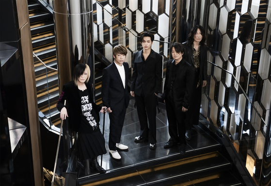 Enhypen's Jay, pictured in the center, and Japanese rock band GLAY [BELIFT LAB]