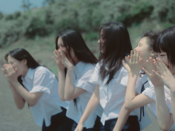 Captured scenes from girl group NewJeans' new track ″Bubble Gum″ [ADOR]