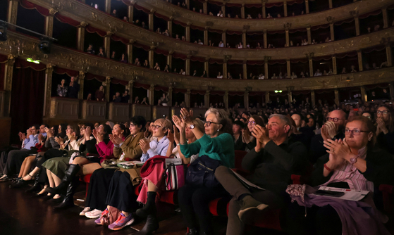 Some 700 audience members at Teatro Argentina in Rome on May 4 for the "The Prince's Dream" performance [MINISTRY OF CULTURE, SPORTS AND TOURISM] 
