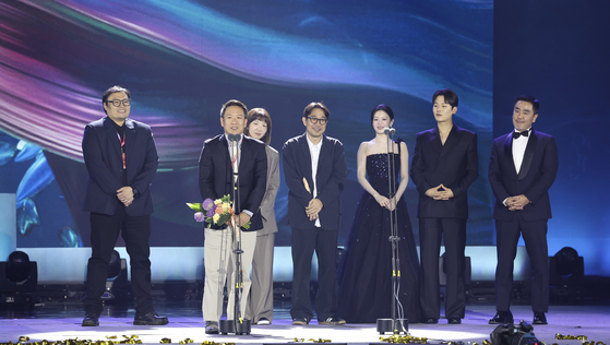 Disney+ TV show “Moving” took the Grand Prize in the Television Category at The 60th Baeksang Arts Awards. [JOONGANG ILBO] 