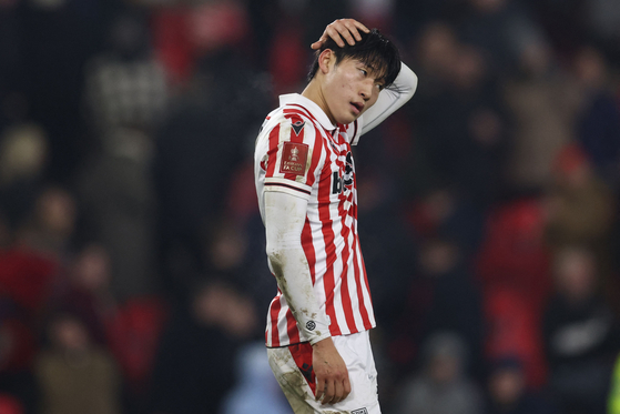 Stoke City midfielder Bae Jun-ho reacts after an FA Cup match against Brighton & Hove Albion at the Bet365 Stadium, in Stoke on Trent, England on Jan. 6. [AFP/YONHAP]