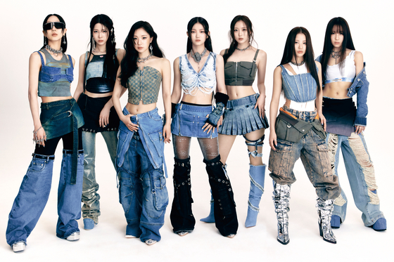 Badvillain has seven members. From left to right: Emma, Vin, Hu'e, Kelly, Yunseo, Chloe Young and Ina. [BIG PLANET MADE]