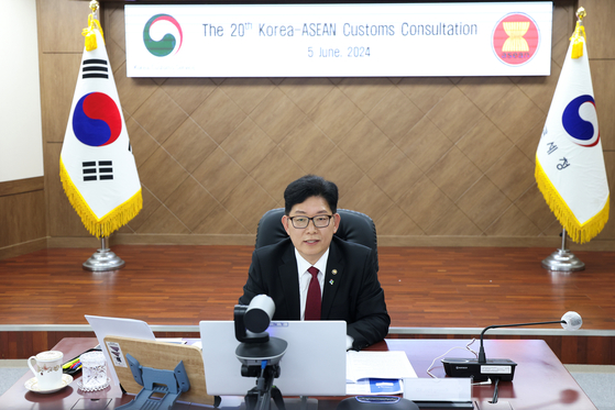 This photo, provided by the Korea Customs Service, shows Commissioner Ko Kwang-hyo speaking during the 20th Korea-ASEAN customs consultation meeting on Wednesday. [YONHAP]