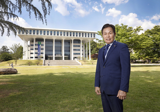 Jung Sung-taek, president of Chonnam National University, poses for a photo at the university campus in Buk District, Gwangju . [PARK SANG-MOON]