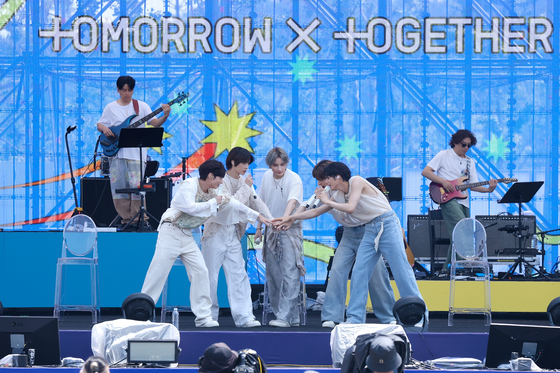 Tomorrow X Together performs at Weverse Park at Discovery Park in Incheon on June 15. [2024 WEVERSE CON FESTIVAL]