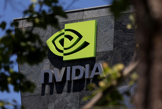 The Nvidia headquarters on May 21 in Santa Clara, California. Nvidia edged ahead of other tech firms on Tuesday to become the world's most valuable publicly traded company in the latest sign of the might of artificial intelligence. [GETTY IMAGES/YONHAP]