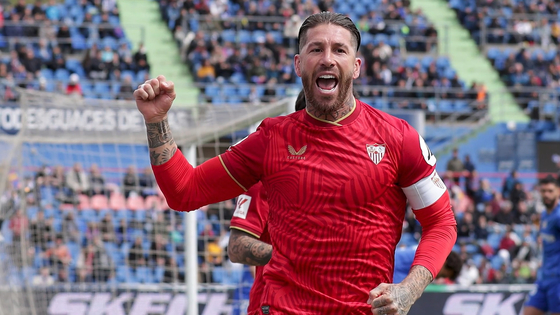 Sergio Ramos leaves Sevilla. [ONE FOOTBALL]