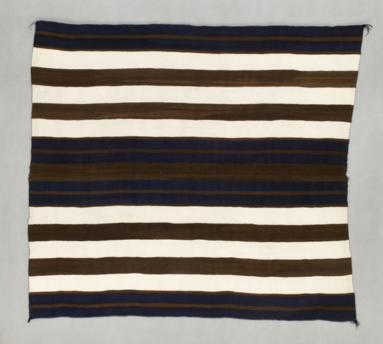 A chief's blanket from the Navajo circa 1800-1850 [NATIONAL MUSEUM OF KOREA]