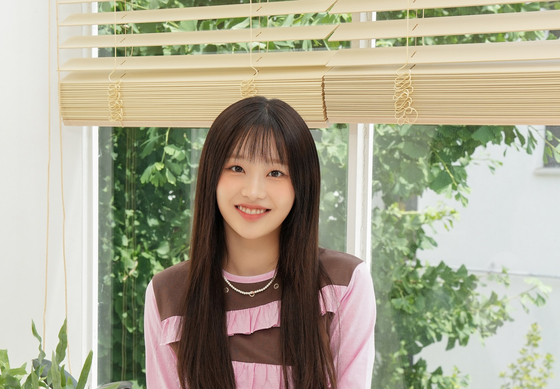 Solo artist Chuu will release her second EP ″Strawberry Rush″ on Tuesday. [ATRP]